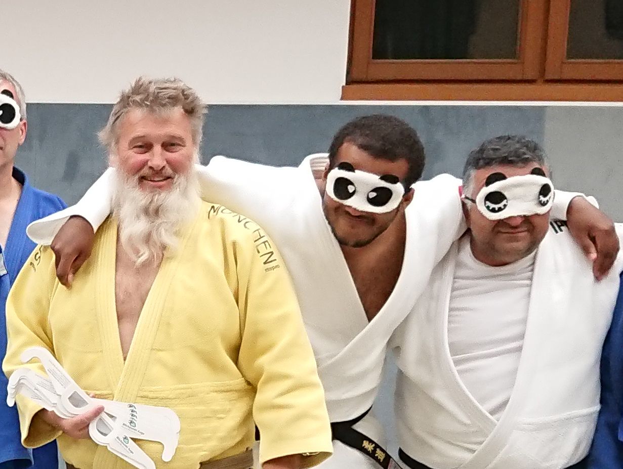 Judoka stellen sich Handicap
